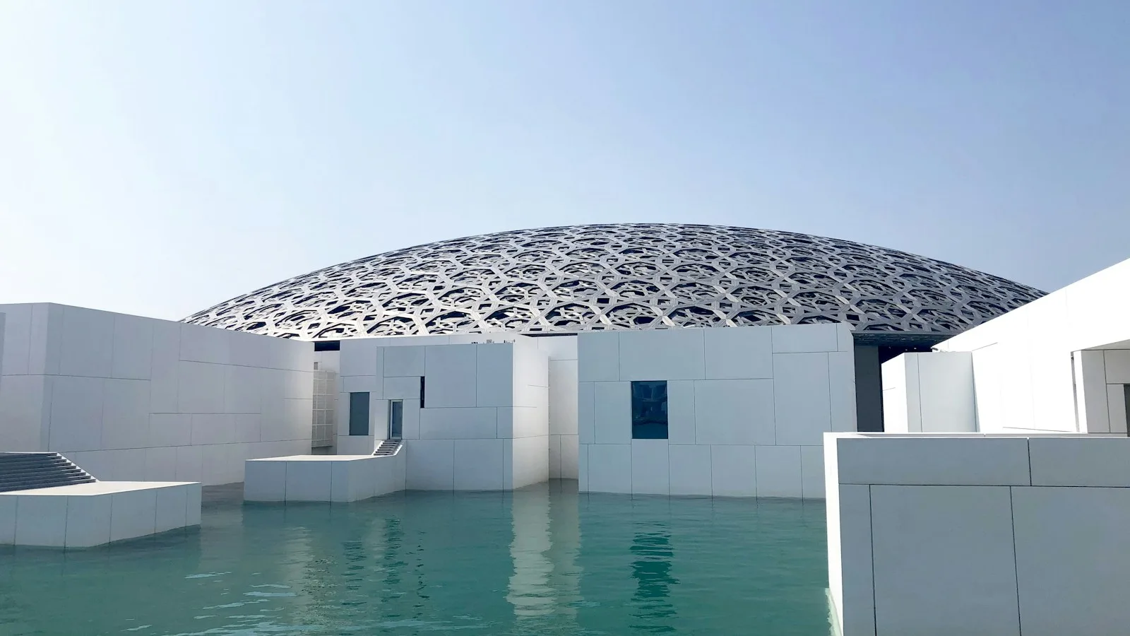 Le Louvre Abu Dhabi
